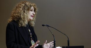 Gioconda Belli habla sobre la defensa de la literatura frente a la inteligencia artificial tras ganar el Premio FIL 2026.