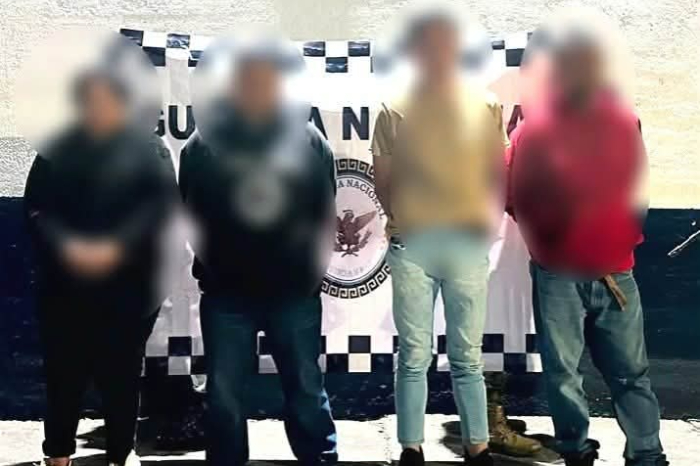 Elementos de la Guardia Nacional detuvieron a tres presuntos delincuentes tras un intento de robo a un conductor de plataforma digital en Morelia.