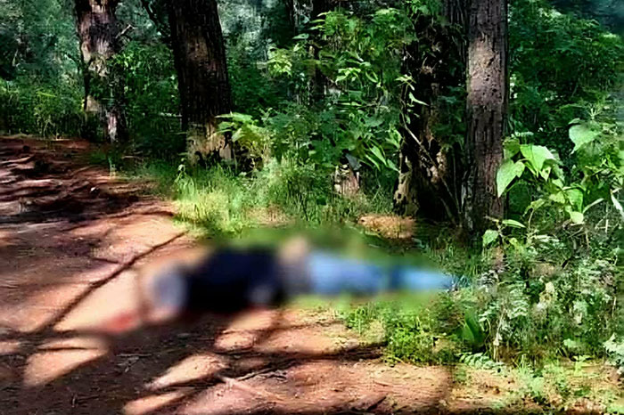Autoridades investigan el hallazgo de un hombre muerto en una brecha del municipio de Tlalpujahua