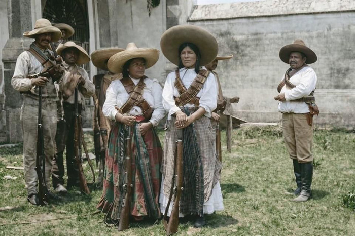 Escena del documental La Bola con imágenes restauradas y coloreadas de la Revolución Mexicana mediante inteligencia artificial.