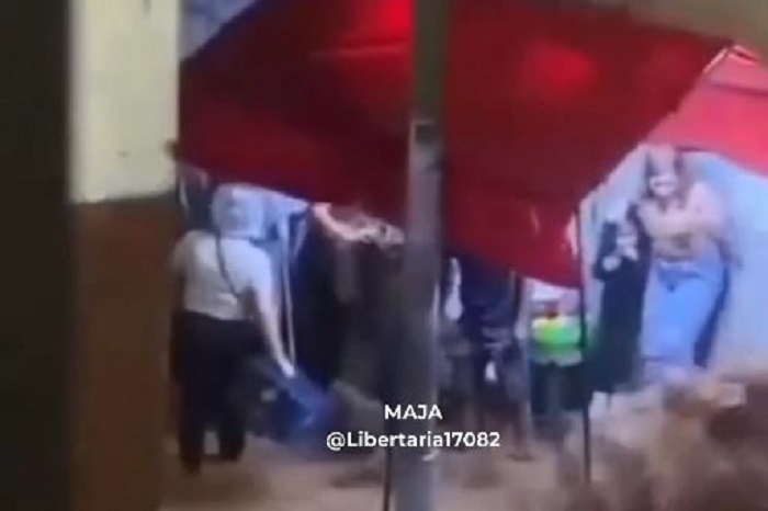 Dos niñas fallecieron tras ser arrastradas por una corriente de agua en Caracas,
