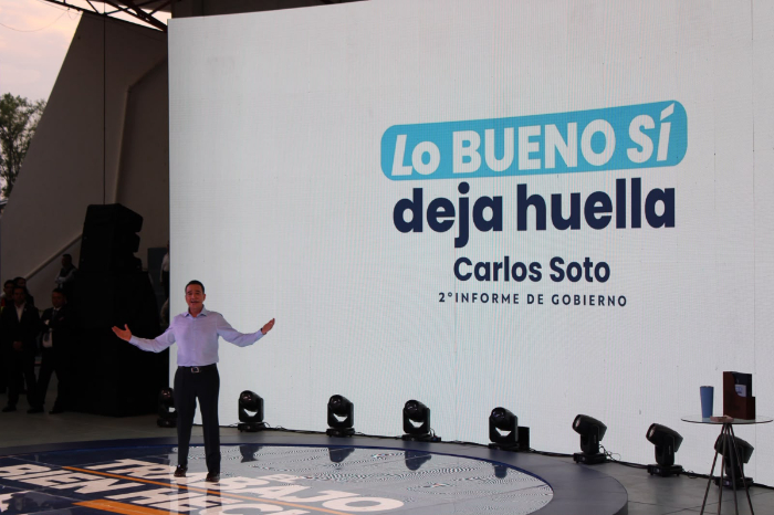 Carlos Soto durante la presentación de su Segundo Informe de Gobierno en Zamora.