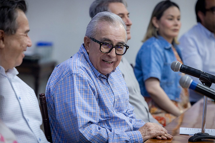 Rubén Rocha Moya, gobernador constitucional del estado de Sinaloa.