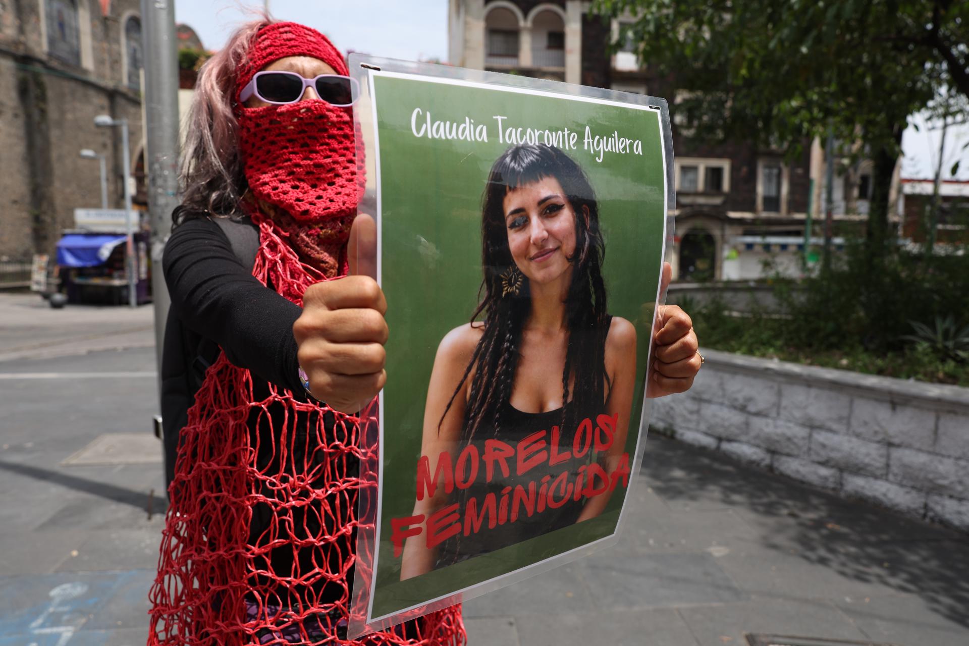 Estudiantes mexicanos claman por seguridad tras asesinato de española Claudia Tacoronte