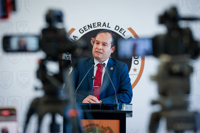 Conferencia de prensa de la FGE sobre las cifras de detenciones en Michoacán.