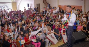 Carlos Torres Piña durante una intervención pública en el estado de Michoacán.