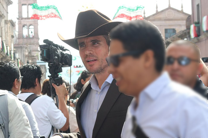 El legislador Carlos Bautista Tafolla durante un encuentro con medios de comunicación en Michoacán.