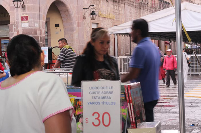 Actividades culturales, literarias y artísticas organizadas por el Ayuntamiento de Morelia con motivo de la feria del libro.