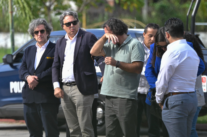 El padre de Claudia Tacoronte acude al lugar del crimen en Morelos