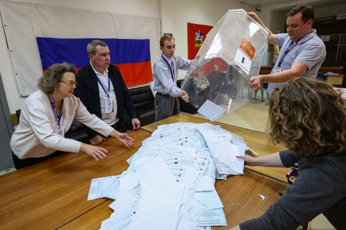 El partido del Kremlin gana legislativas con el 57,5 % de votos, según primeros resultados