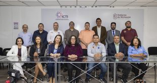 Presentación de competencias de robótica y prototipos tecnológicos en Michoacán.