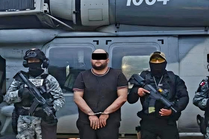 Despliegue de elementos del Ejército Mexicano y la Guardia Nacional durante un operativo de seguridad en Michoacán.