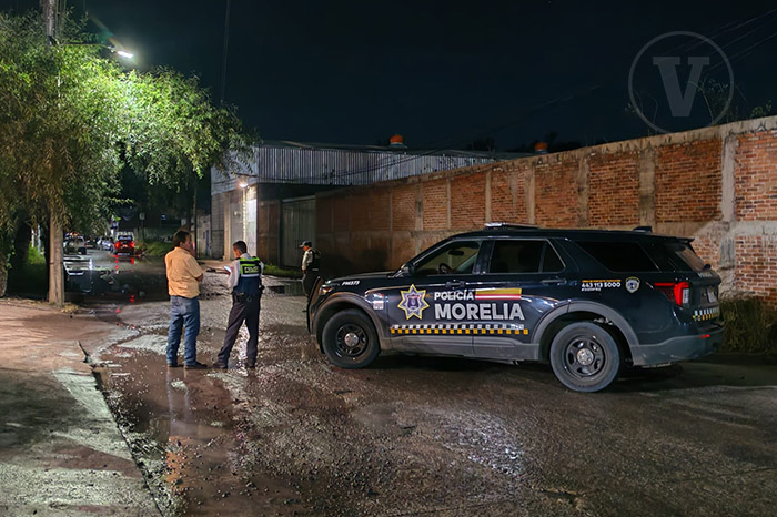 Unidades patrullas y elementos de seguridad desplegados durante el operativo al norte de Morelia.