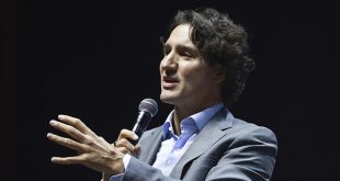 El ex primer ministro canadiense, Justin Trudeau, durante su ponencia en el Auditorio Nacional de la Ciudad de México.