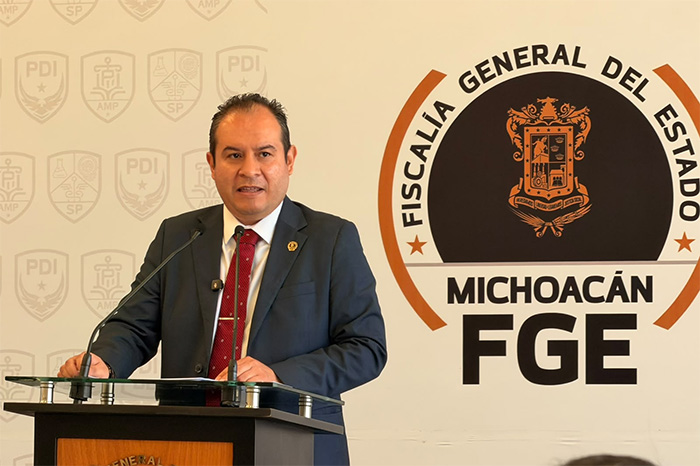 Conferencia de prensa de la Fiscalía de Michoacán sobre las investigaciones del caso Uruapan.