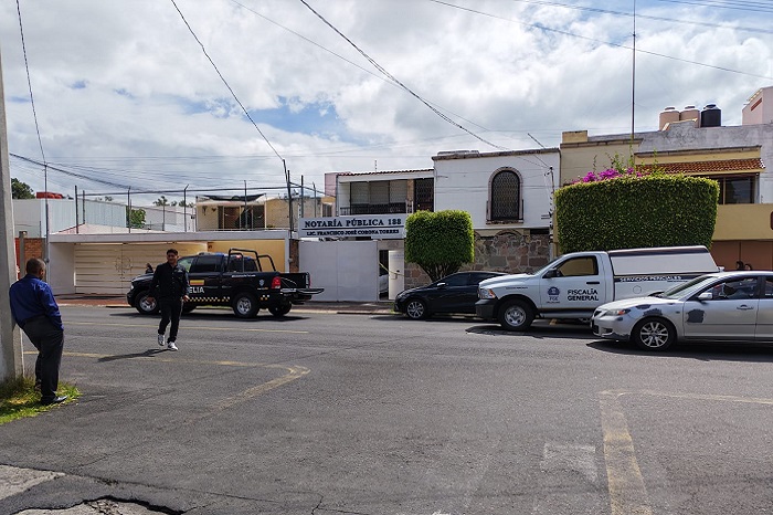 Muere desangrado presunto ladrón en Notaría de Morelia