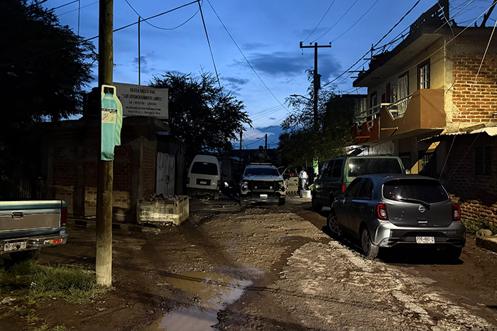 Casa baleada en la colonia La Libertad de Zamora donde una niña resultó herida Título: Ataque a balazos en Zamora