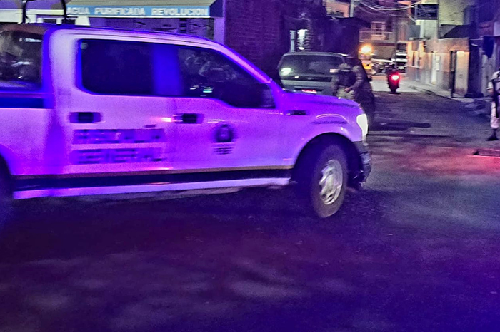 Sujetos armados balean a dos hombres en una vivienda de Jacona