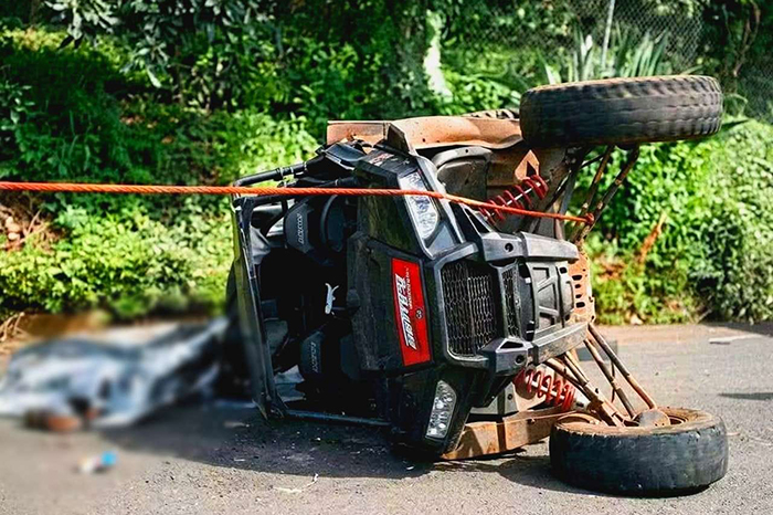 Conductor muere tras volcar su razer en la carretera Jacona-Los Reyes