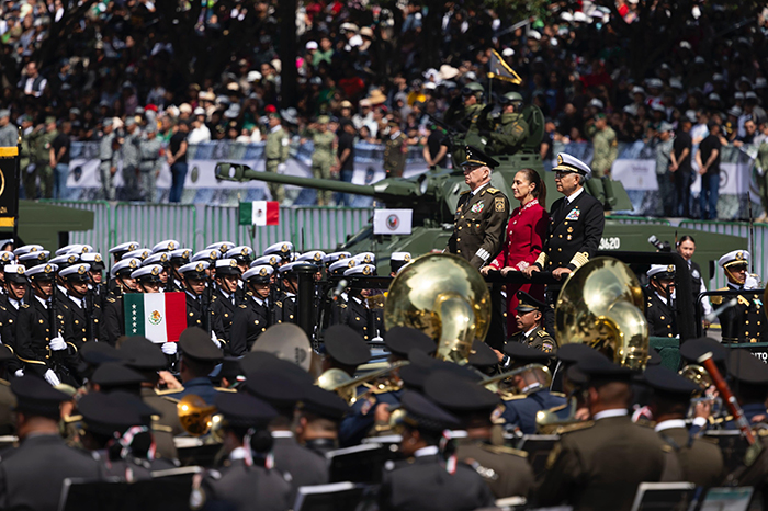 Fuerzas Armadas de México durante el desfile militar del 16 de septiembre en Ciudad de México