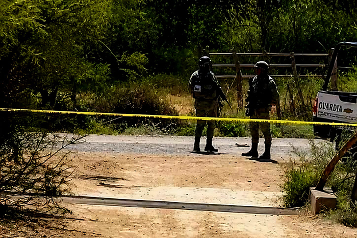 Dos cuerpos envueltos en cobijas fueron localizados en distintos puntos de Apatzingán.