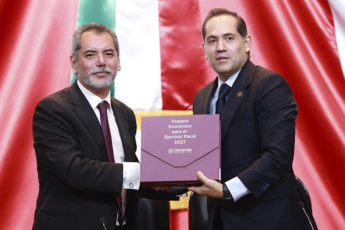 Entrega del Paquete Económico 2027 en la Cámara de Diputados