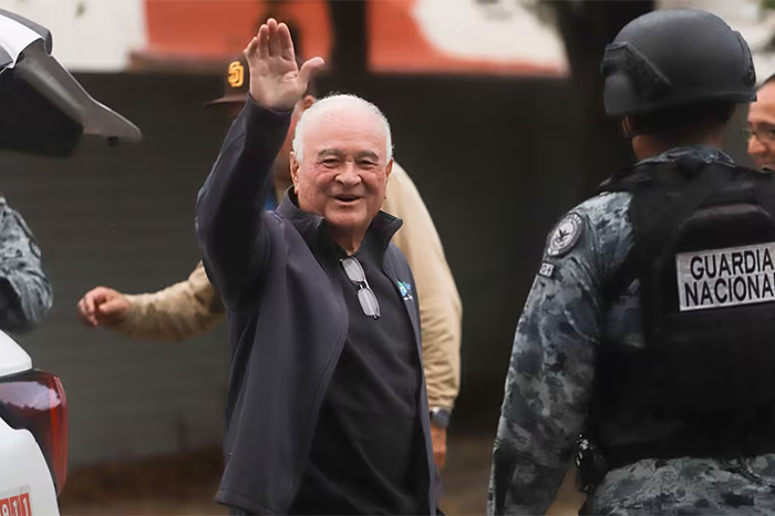 Ernesto Ruffo Apple inicia prisión domiciliaria en Ensenada
