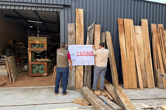 FGE clausura bodega de madera en Uruapilla, Morelia