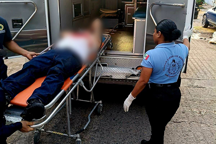 Hombre muere en un hospital tras ser baleado en la colonia Babilonia de Apatzingán