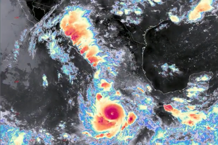 Imagen satelital del huracán Polo frente a las costas del occidente y sur de México.