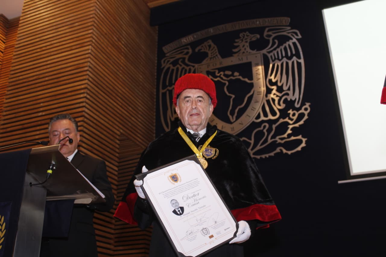 Manuel Nocetti Tiznado recibe Doctorado Honoris Causa en CDMX