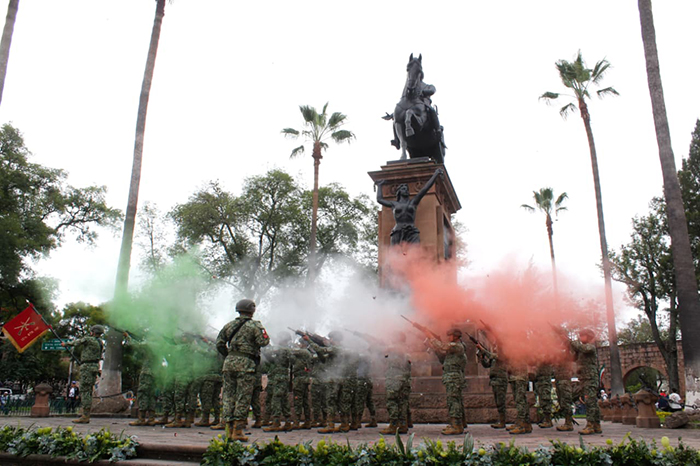Autoridades conmemoran en Morelia el 261 aniversario del natalicio de José María Morelos y Pavón