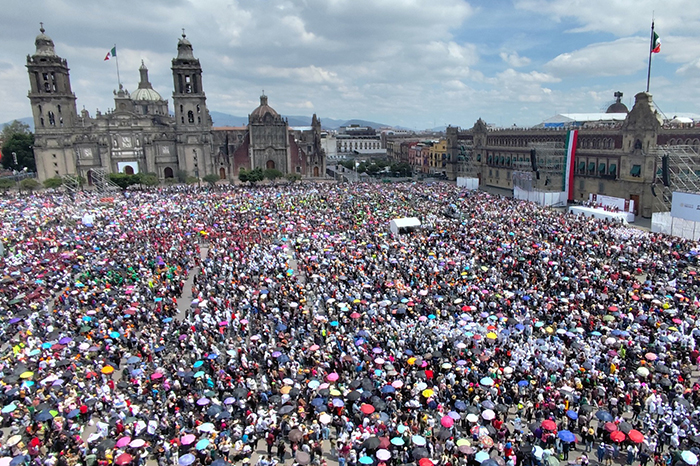 Claudia Sheinbaum reivindica la soberanía nacional en el Zócalo de Ciudad de México