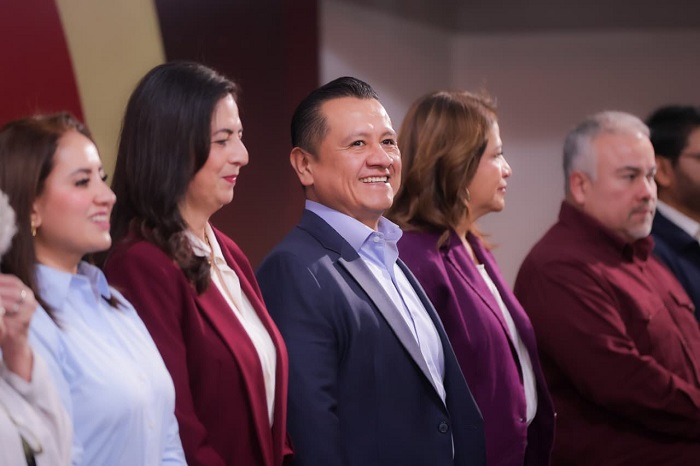 Morena Michoacán: Morón mantiene distancia con Torres Piña