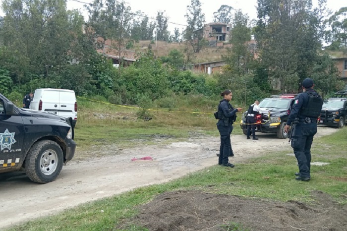 hallan camioneta en tenencia morelos