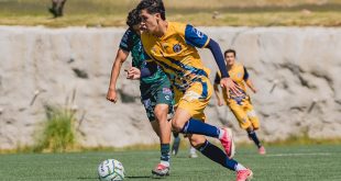 Jugadores del Atlético Morelia UMSNH en acción durante el partido de la Copa Promesas ante León Sub 17.