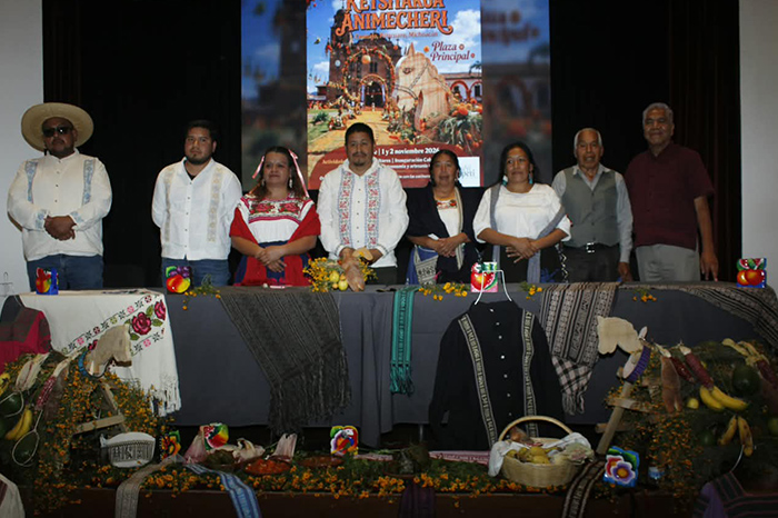 Rueda de prensa de las festividades de Cuanajo para Noche de Muertos.