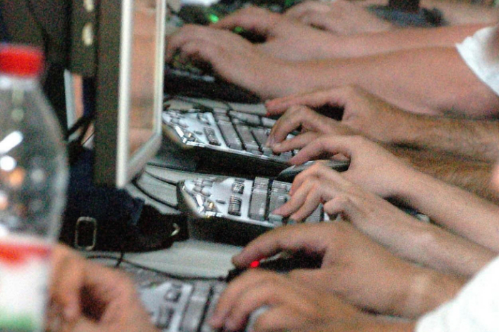 Bancos de EEUU detectan agentes de IA no autorizados en cuentas de clientes, según Axios