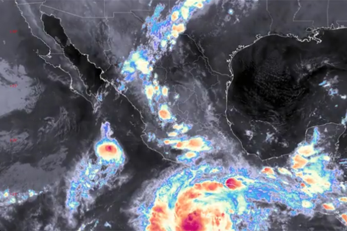 Mapa satelital del Servicio Meteorológico Nacional mostrando la trayectoria del huracán Trudy en el océano Pacífico.