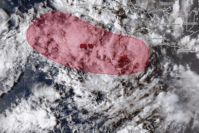 Imagen de satélite que muestra formaciones nubosas y zonas de baja presión frente a las costas mexicanas.