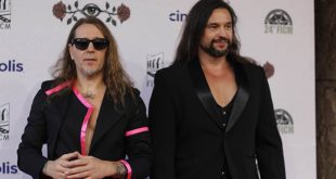 Rafa Blas e Ix Valieri durante la alfombra roja del estreno de la película Fiesta Pagana en Morelia.