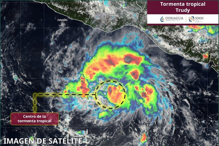 Gráfico satelital del Servicio Meteorológico Nacional mostrando la evolución de la tormenta tropical Trudy hacia costas mexicanas.