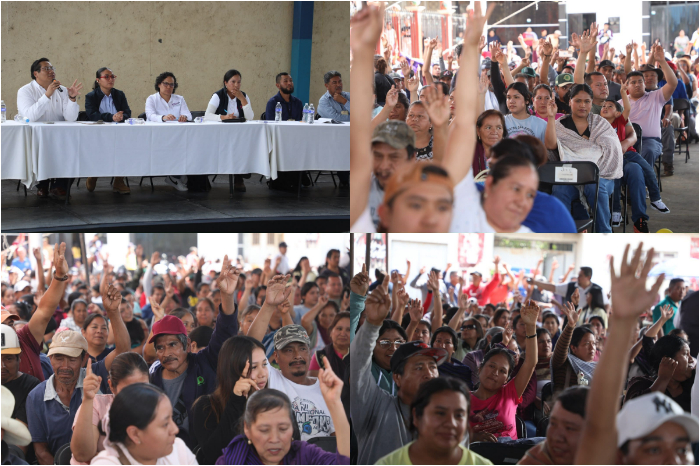 Habitantes de Acachuén, municipio de Chilchota, durante la consulta sobre el autogobierno y la administración directa de recursos.