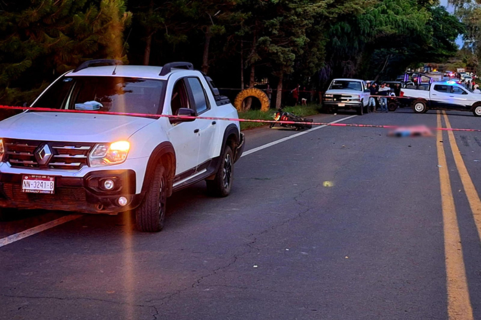 Accidente de motocicleta en Peribán deja un menor muerto y otro herido