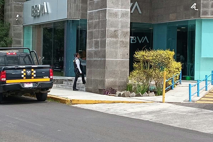 Asalto a cuentahabiente en sucursal BBVA de Prados del Campestre en Morelia