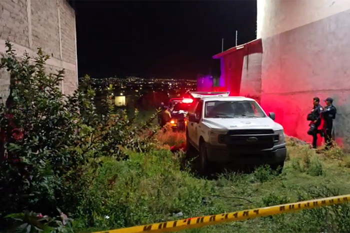Hallazgo de un hombre sin vida en un lote baldío de la colonia Quinceo, en Morelia.