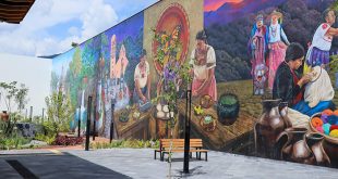 Centro Artesanal y Cultural Plaza de La Ranita en Uruapan, espacio dedicado a la cultura, las artesanías y el turismo.