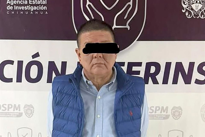 César Jáuregui Moreno, exfiscal de Chihuahua, enfrenta prisión preventiva por presunta traición a la patria en un caso relacionado con la CIA.