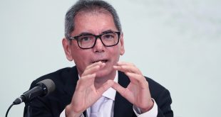 Informe sobre el aumento de la deuda pública de México y la caída de los ingresos públicos hasta septiembre de 2026.