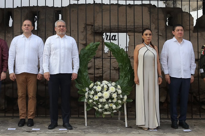 Preside Bedolla el 212 Aniversario del Decreto